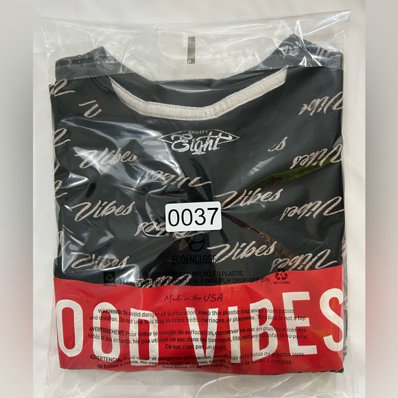 Eighty Eight Good Vibes Tshirt - Picture 6 of 6